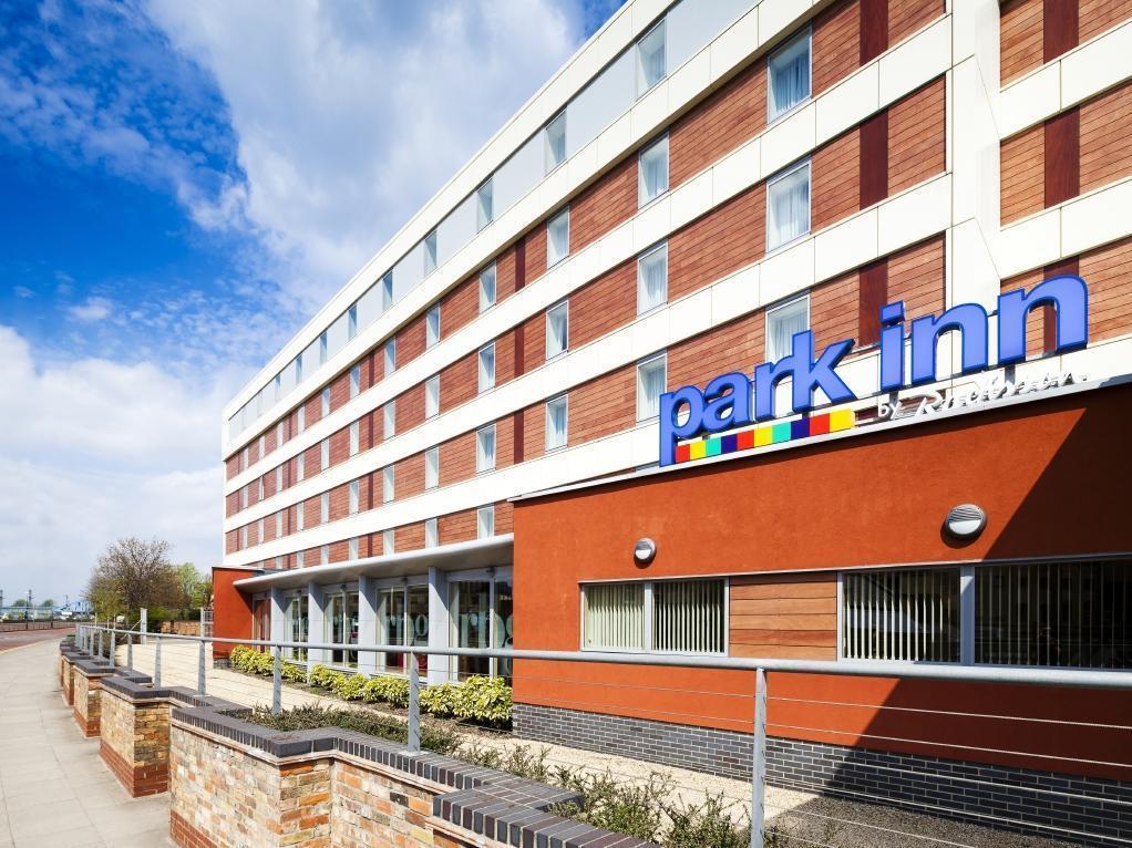 Park Inn By Radisson Πήτερμπορο Εξωτερικό φωτογραφία